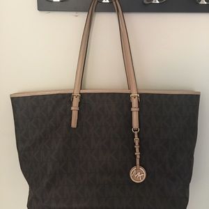 Michael Kors Jet Set Travel Top Tote